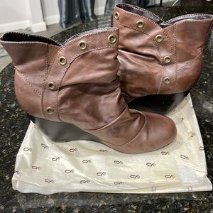 Wedge booties